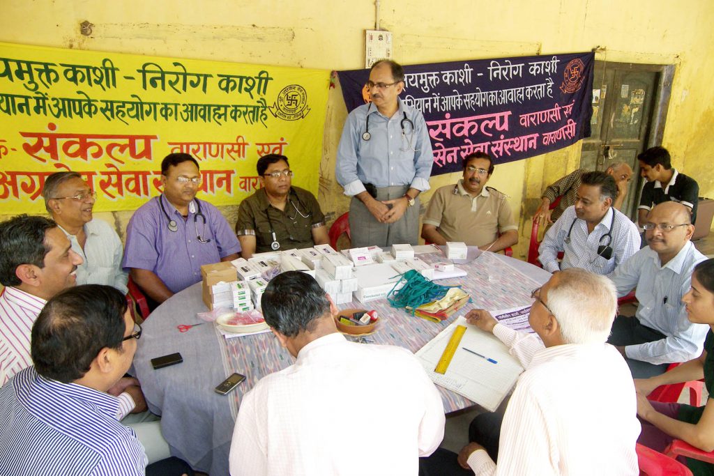 Dr. Amit Johri addressing our Sankalp T.B camp.