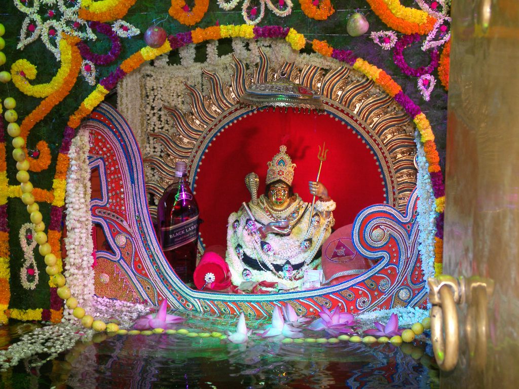 Batuk Bhairav Shringar (Jal Vihar).