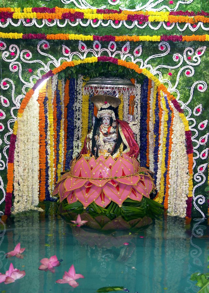 Batuk Bhairav Shringar (Jal Vihar).